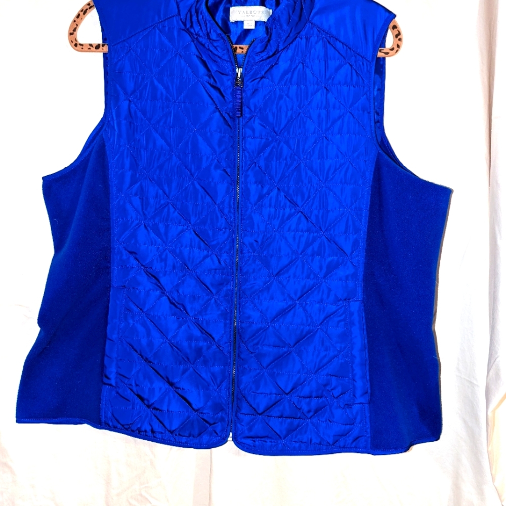 Talbots Quilted vest with stretch sides zip front with snaps Size PetiteXL